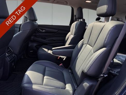 Used 2025 Subaru Ascent Bronze Edition image 10