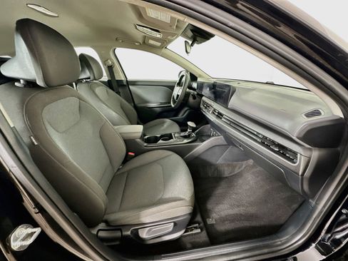 Used 2025 Kia K4 FWD image 29