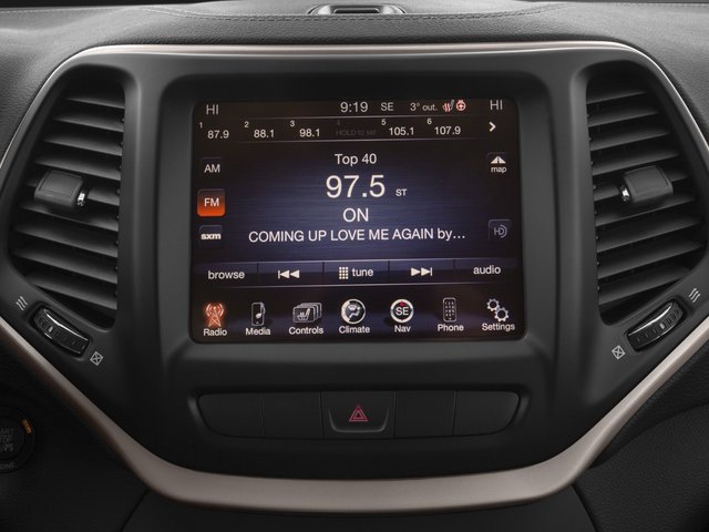 Used 2016 Jeep Cherokee Limited AWD/4WD image 13