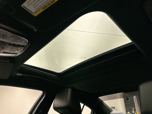 Used 2021 Dodge Charger R/T w/ Plus Group image 11