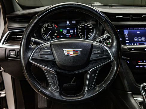 Used 2020 Cadillac XT5 Premium Luxury image 13