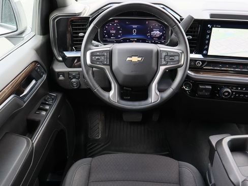 Certified 2025 Chevrolet Silverado 1500 LT w/ Work Truck Package image 18