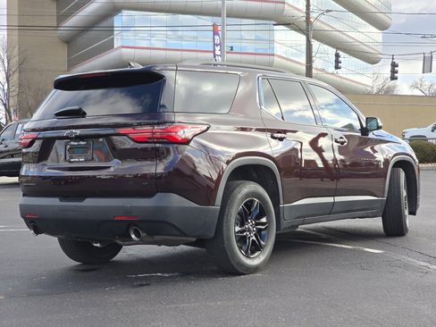 Used 2023 Chevrolet Traverse LT image 25
