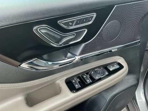 Certified 2025 Lincoln Corsair FWD image 16