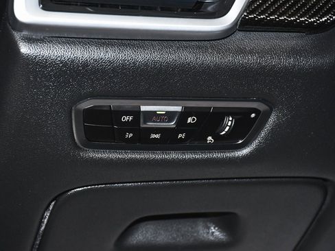 Used 2022 BMW X5 M50i w/ Executive Package image 18