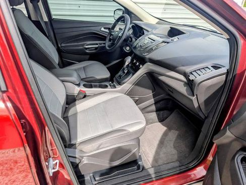 Used 2016 Ford Escape SE FWD image 17