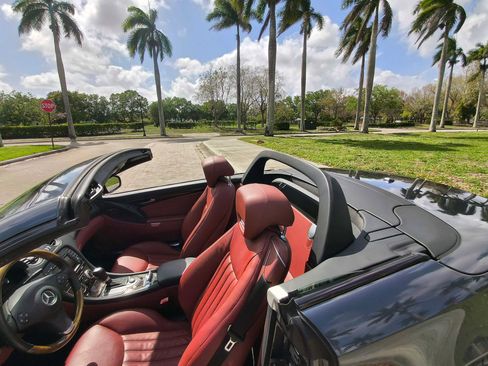 Used 2009 Mercedes-Benz SL 550 image 35