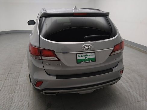 Used 2018 Hyundai Santa Fe SE w/ Cargo Package image 6