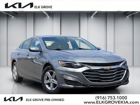 Used 2024 Chevrolet Malibu LT FWD image 1