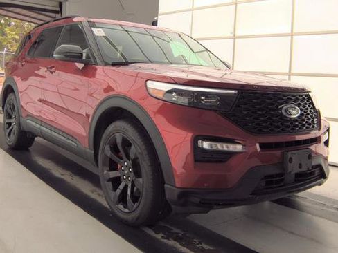 Used 2024 Ford Explorer ST w/ Equipment Group 401A AWD/4WD image 2