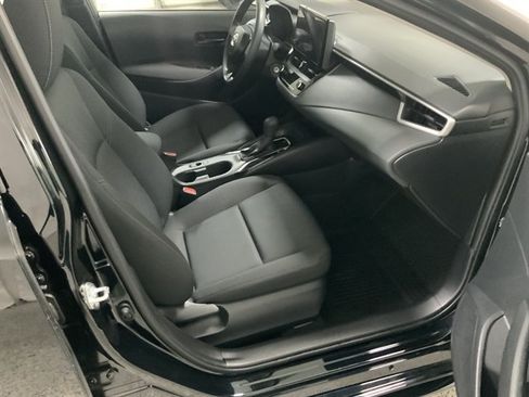 Used 2025 Toyota Corolla LE FWD image 20