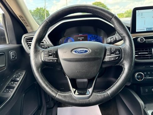 Used 2020 Ford Escape Titanium AWD/4WD image 30
