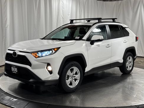 Used 2020 Toyota RAV4 XLE w/ XLE Grade Weather Package AWD/4WD image 1