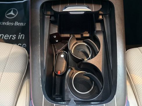 Certified 2025 Mercedes-Benz E 350 4MATIC Sedan image 24