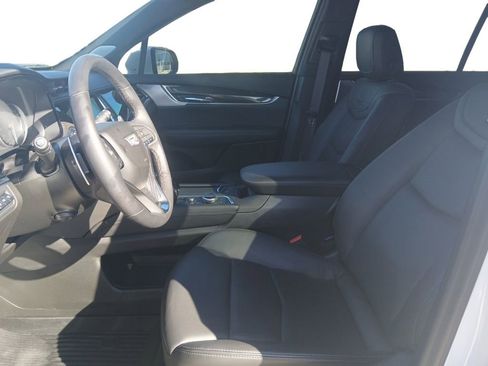 Used 2024 Cadillac XT6 Sport w/ LPO, Onyx Lite Package image 10