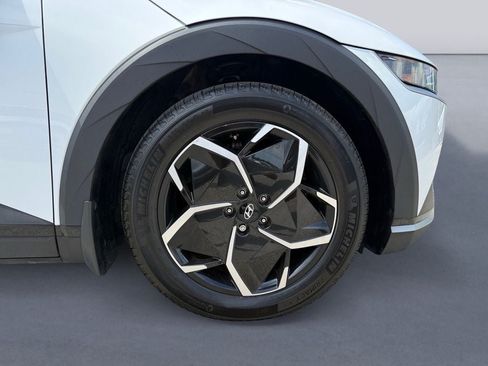Used 2024 Hyundai Ioniq 5 SEL RWD image 9