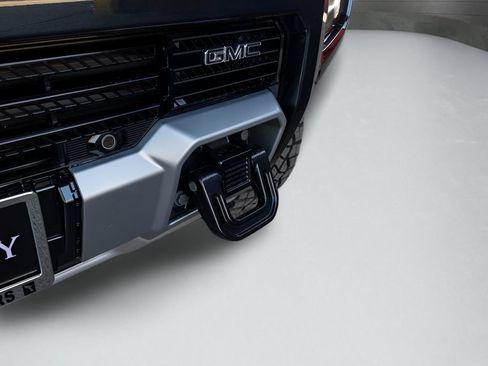 Used 2024 GMC Hummer EV 3X w/ Omega Edition AWD/4WD image 18