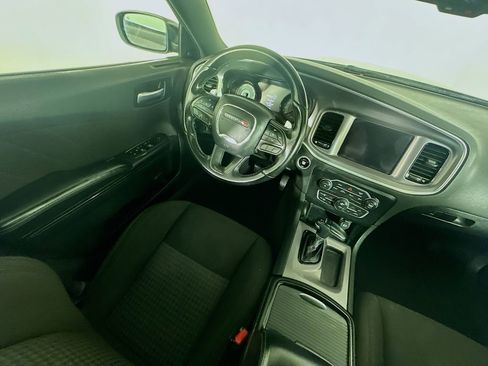 Used 2022 Dodge Charger R/T w/ Blacktop Package image 9