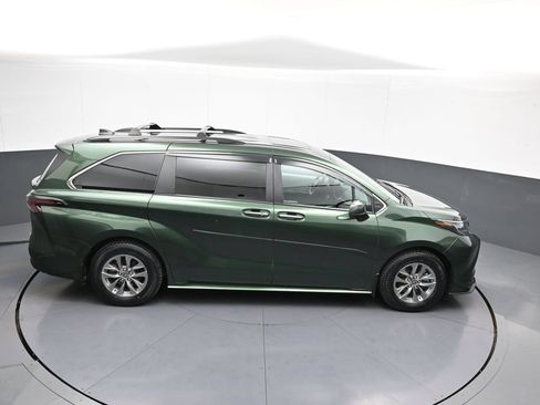 Certified 2025 Toyota Sienna XLE w/ XLE Plus Package AWD/4WD image 39