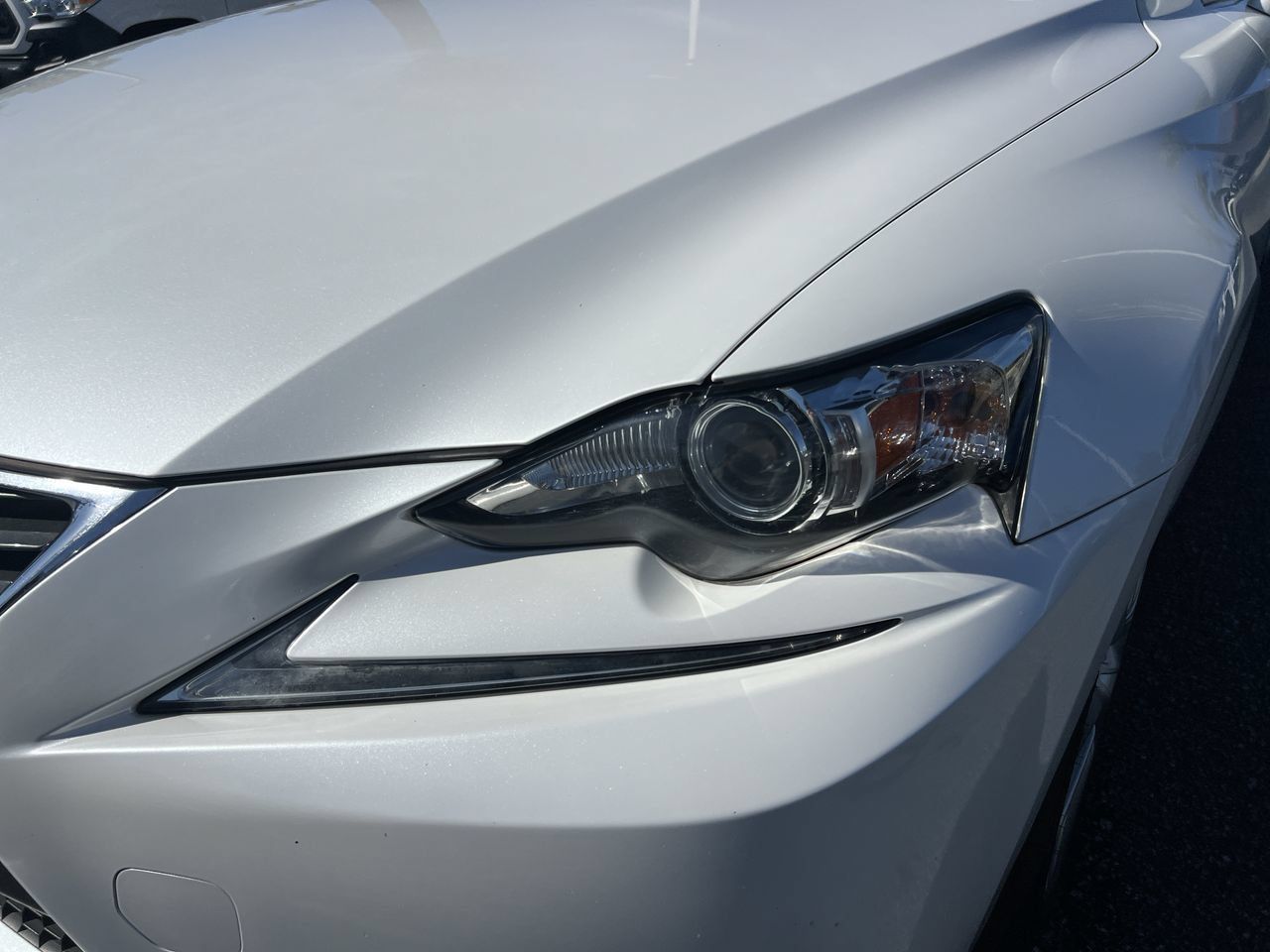 Used 2016 Lexus IS 200t RWD image 6