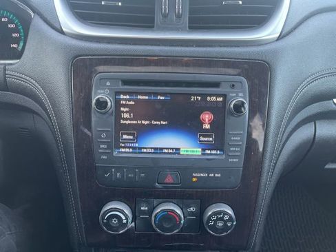 Used 2015 Chevrolet Traverse LT image 22