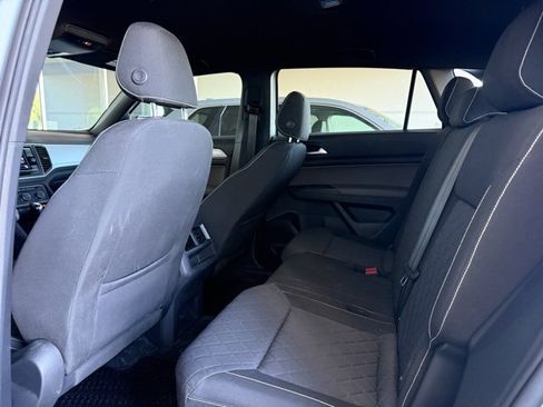 Used 2021 Volkswagen Atlas Cross Sport S image 18