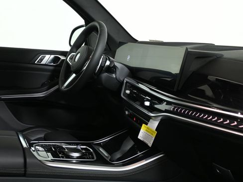 New 2026 BMW X5 xDrive40i w/ M Sport Package AWD/4WD image 34