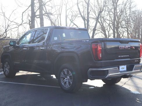 Certified 2024 GMC Sierra 1500 SLT image 5