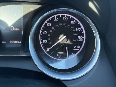 Used 2020 Toyota Camry LE image 56