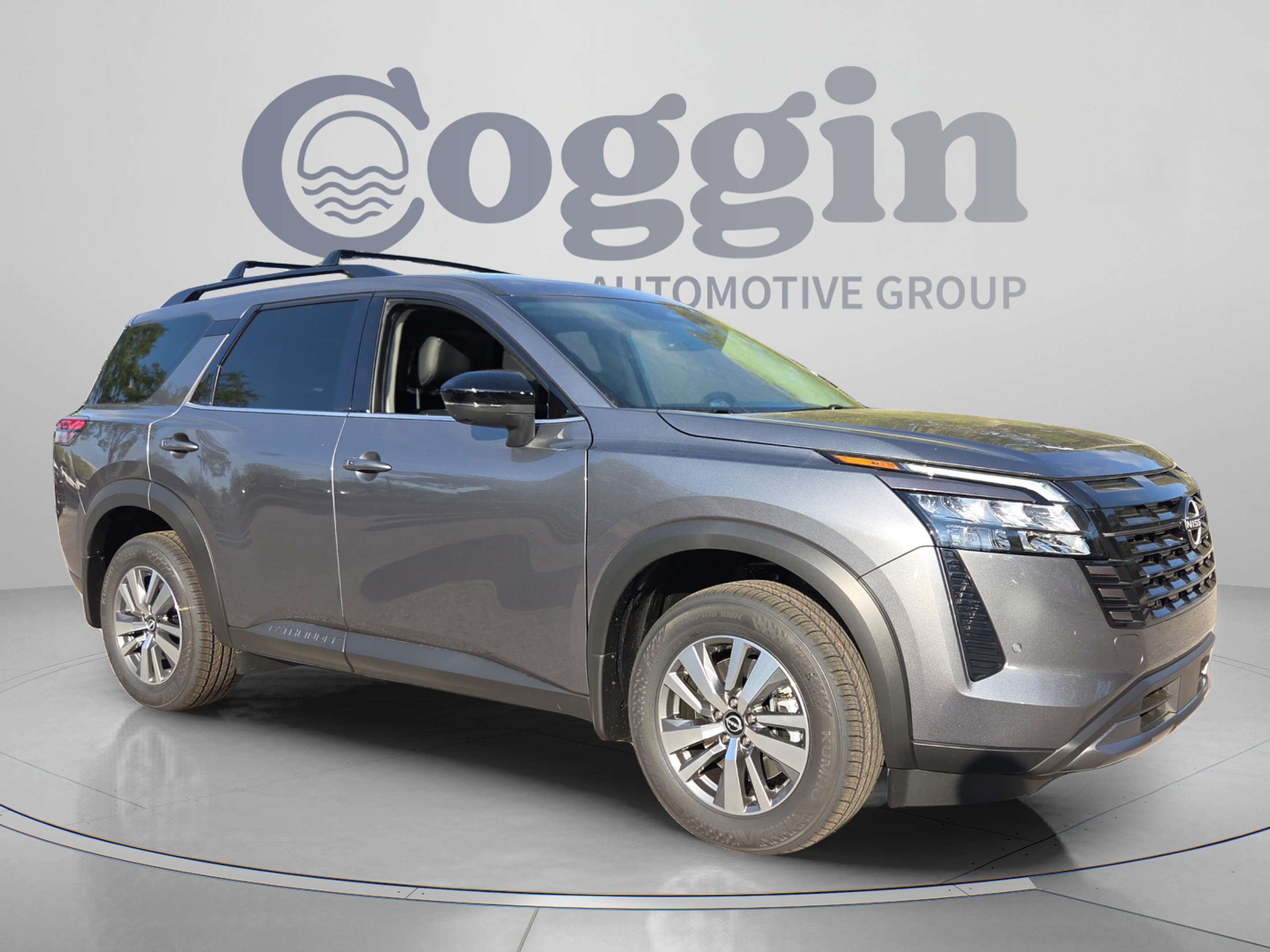Used 2026 Nissan Pathfinder SL FWD image 7
