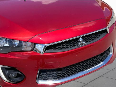 Used 2017 Mitsubishi Lancer ES FWD image 32
