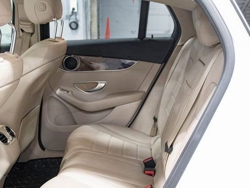 Used 2019 Mercedes-Benz GLC 300 4MATIC Coupe image 12
