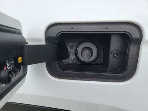 Used 2024 Jeep Grand Cherokee L Limited image 35