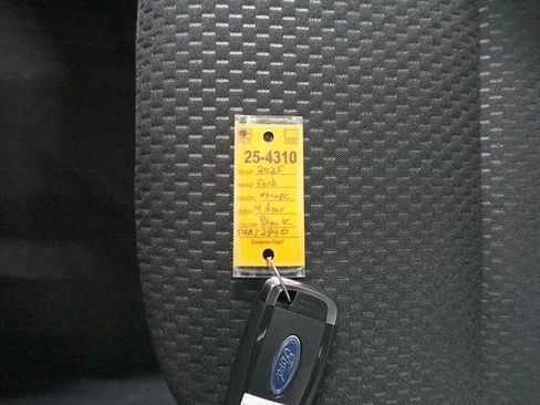 Used 2025 Ford Escape ST-Line Select w/ Tech Pack #1 image 34