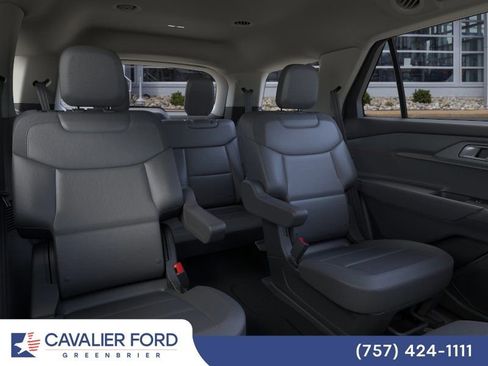 Used 2026 Ford Explorer Active w/ Active Comfort Package AWD/4WD image 11