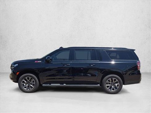 Certified 2023 Chevrolet Suburban Z71 w/ Off-Road Capability Package AWD/4WD image 8