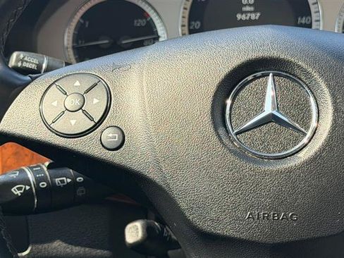 Used 2012 Mercedes-Benz GLK 350 4MATIC image 31
