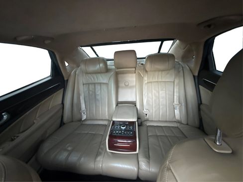 Used 2012 Hyundai Equus Signature RWD image 15