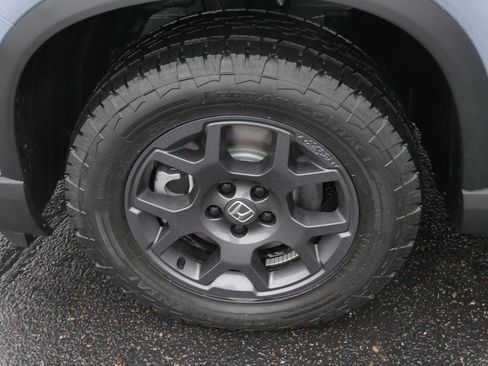 Certified 2025 Honda Pilot TrailSport image 15