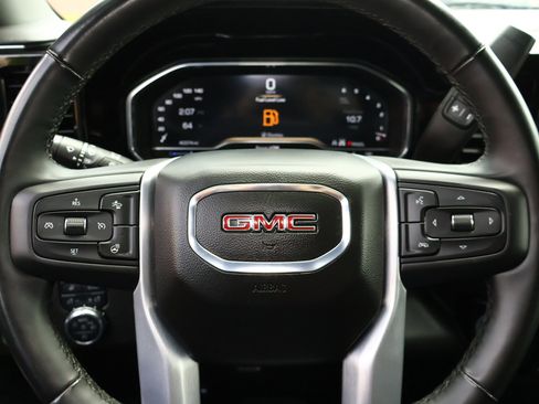 Used 2025 GMC Sierra 1500 SLT AWD/4WD image 14