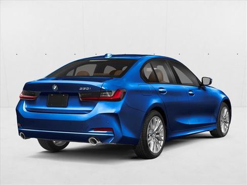 Used 2026 BMW 330i xDrive Sedan w/ Premium Package AWD/4WD image 2