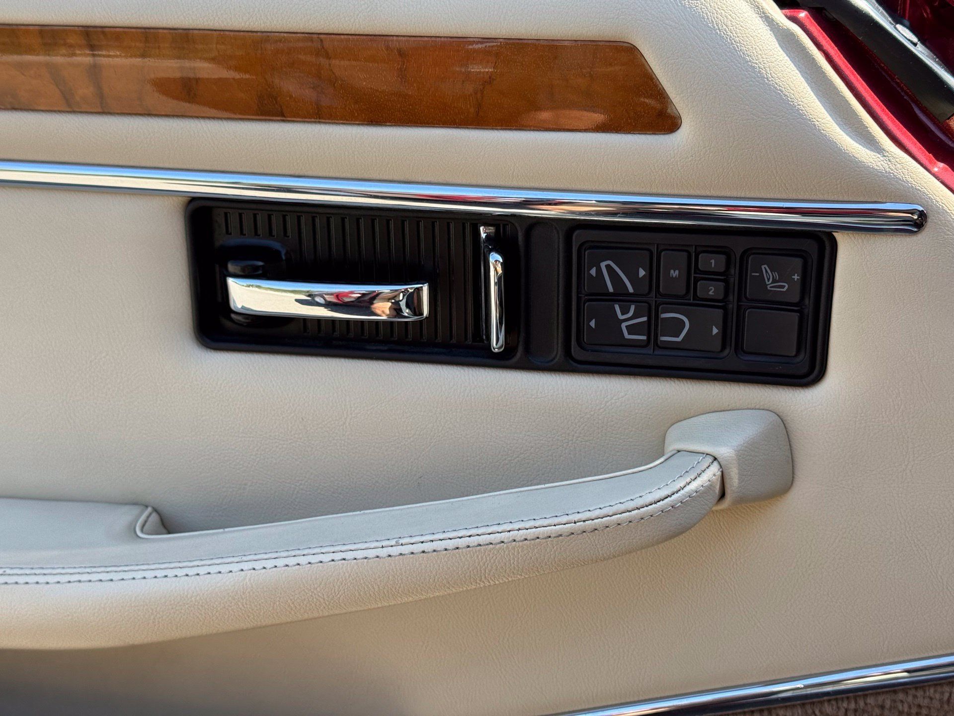 Used 1995 Jaguar XJS 4.0 Convertible RWD image 26
