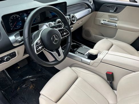 Certified 2021 Mercedes-Benz GLB 250 GLB 250 w/ Premium Package image 6