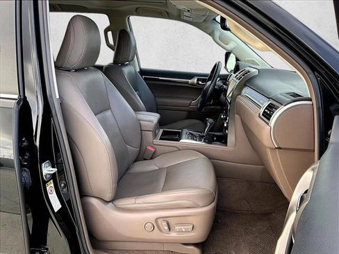 Used 2017 Lexus GX 460 w/ Navigation Package AWD/4WD image 9