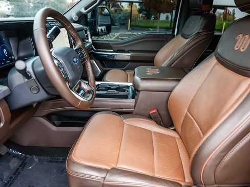 Used 2024 Ford F350 King Ranch w/ FX4 Off-Road Package image 19