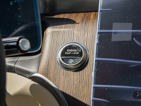 New 2026 Mercedes-Benz GLC 300 4MATIC image 27