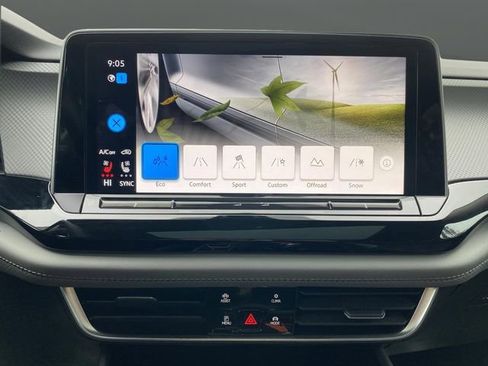 Used 2024 Volkswagen Atlas Peak Edition SEL image 24