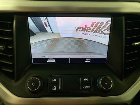 Certified 2023 GMC Acadia SLE w/ Driver Convenience Package image 17