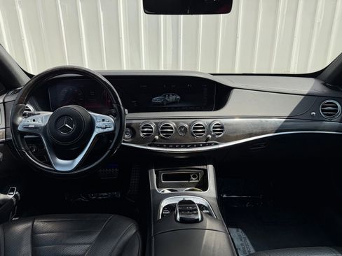 Used 2019 Mercedes-Benz S 560 Sedan w/ AMG Line Exterior image 12