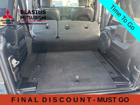 Used 2021 Jeep Wrangler Unlimited Sahara w/ Cold Weather Group AWD/4WD image 14